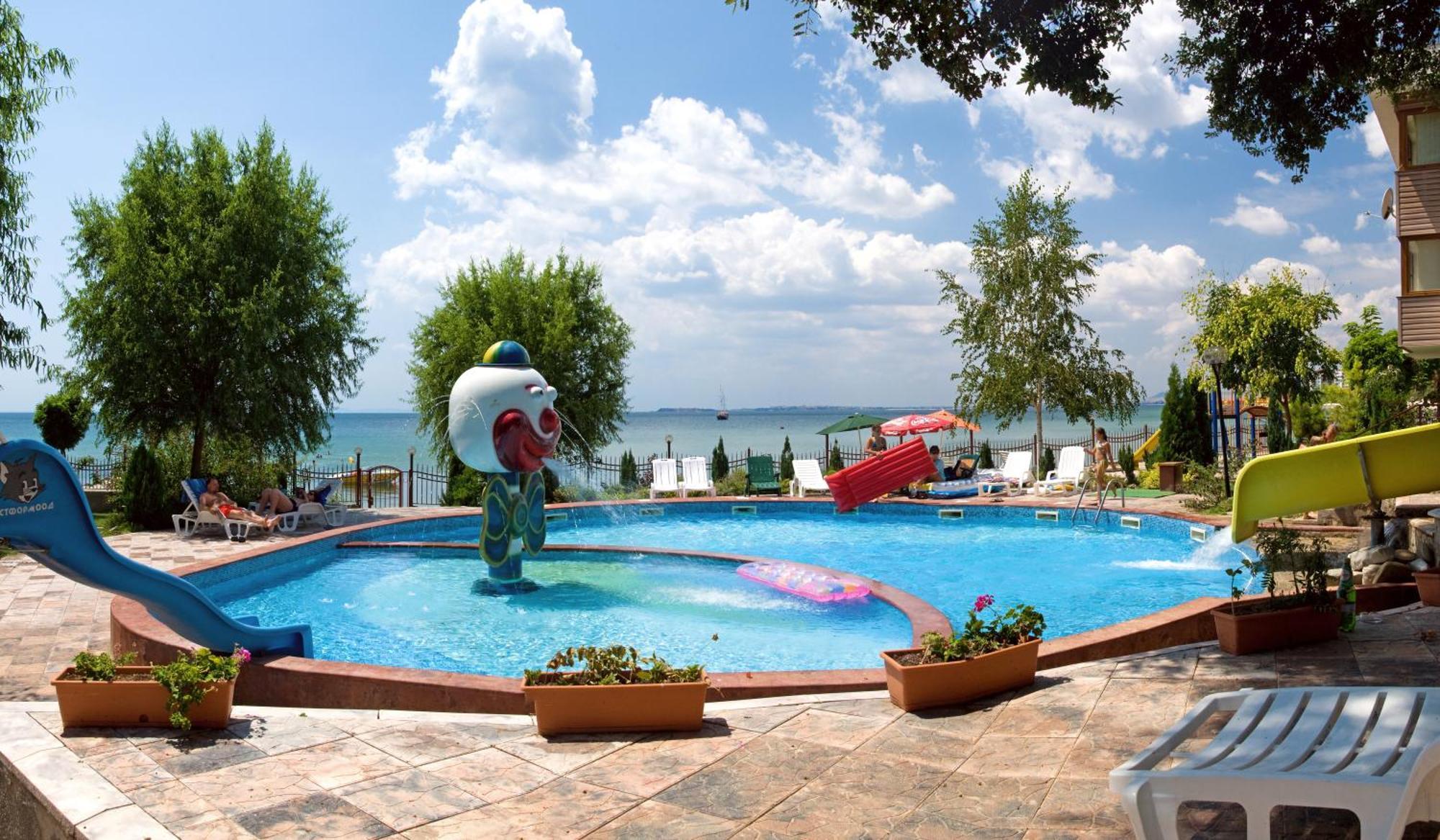 Messambria Beach Apartments Sveti Vlas Esterno foto