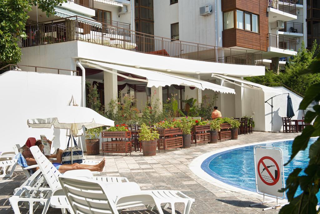 Messambria Beach Apartments Sveti Vlas Esterno foto